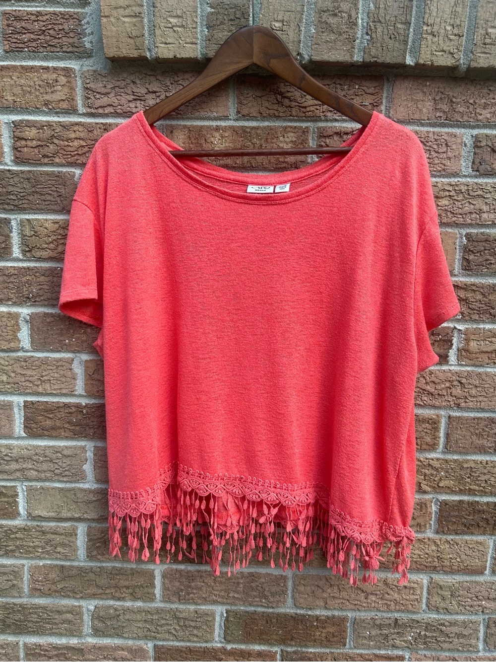 Cato women size 22/24 Coral Crochet Fringe Short Sleeve Top